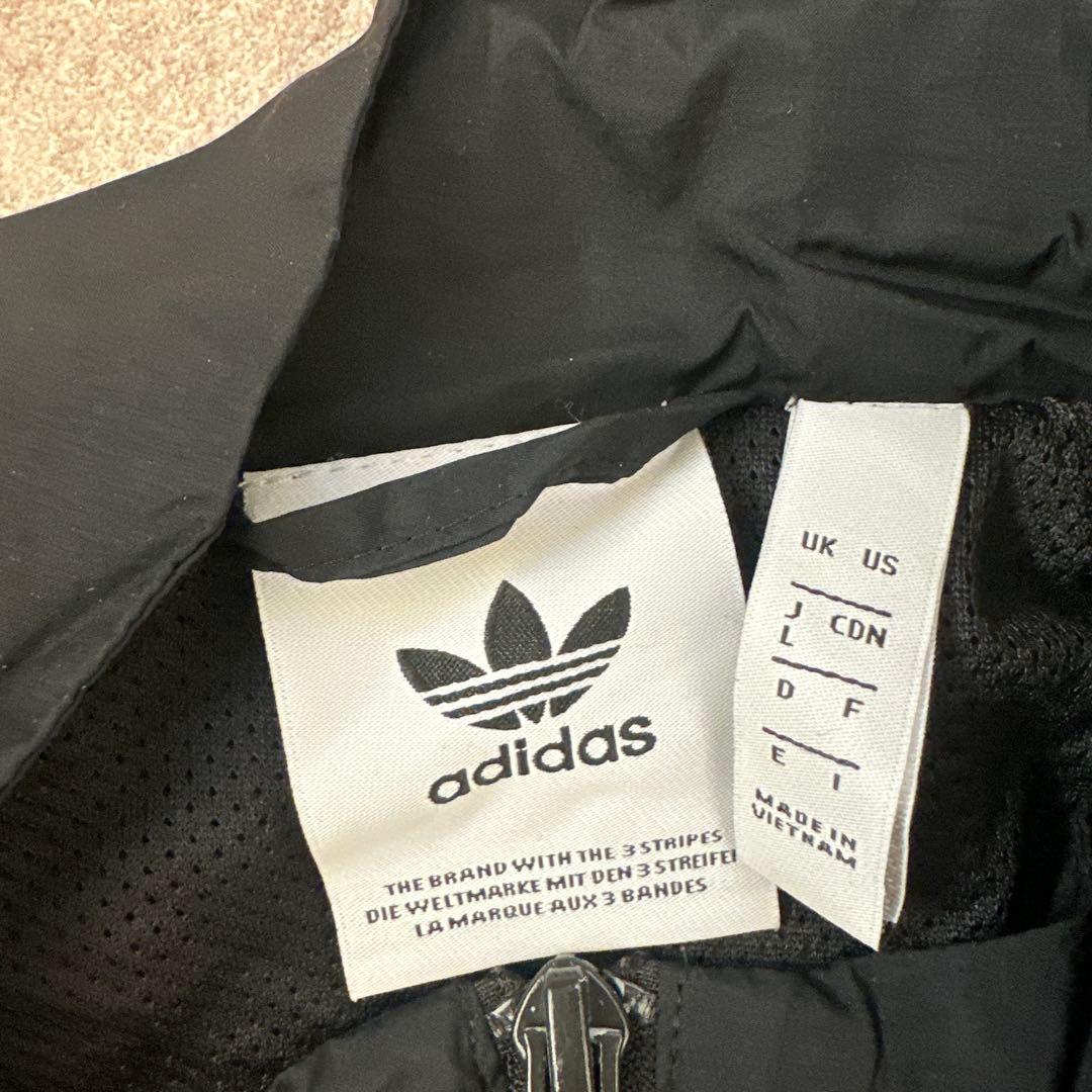 adidas ブラック ナイロン　ジャージ上下セット Lサイズ