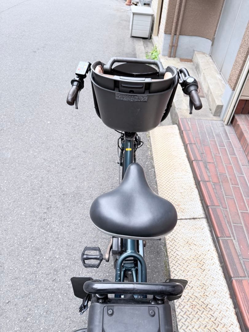 子供乗せ　ブリヂストン　電動アシスト自転車 チャイルドシート付き ダークブルー