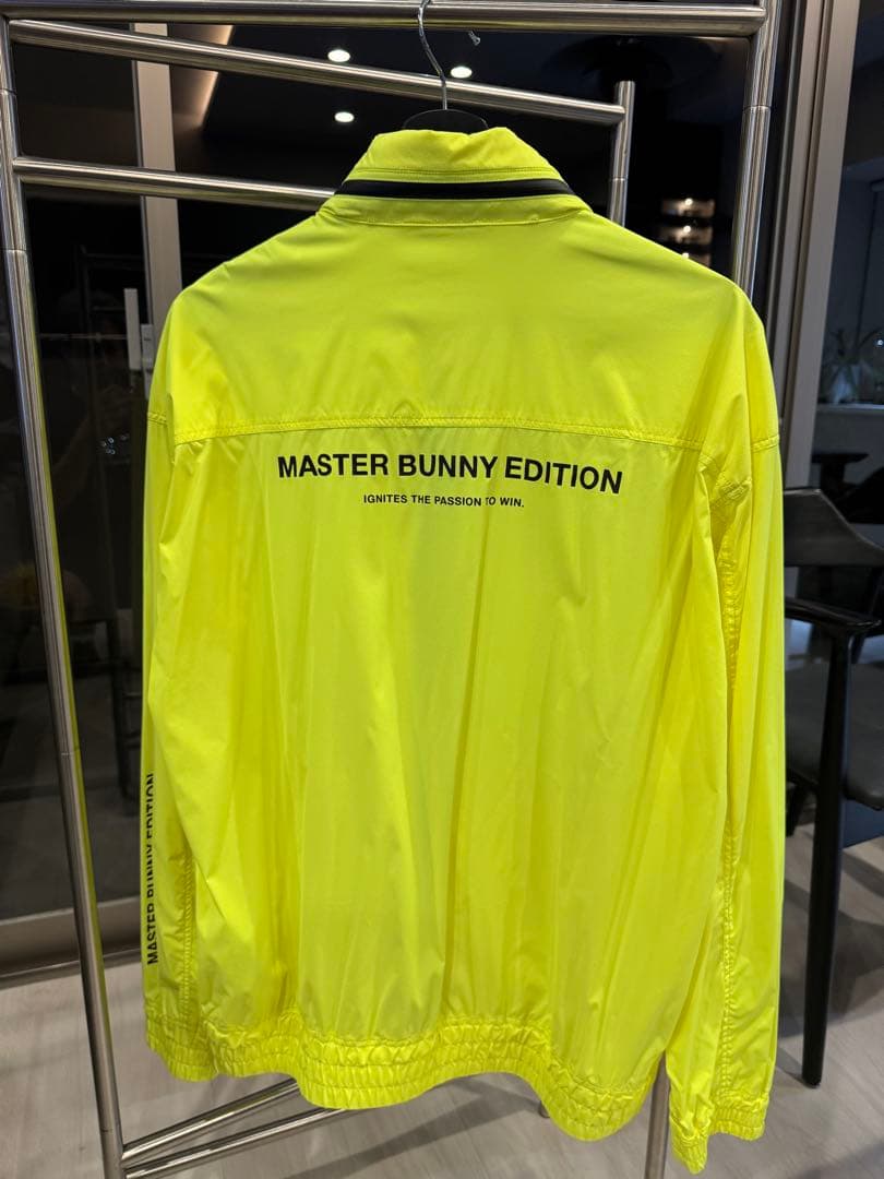 MASTER BUNNY EDITION 蛍光イエロー ジャケット サイズ6