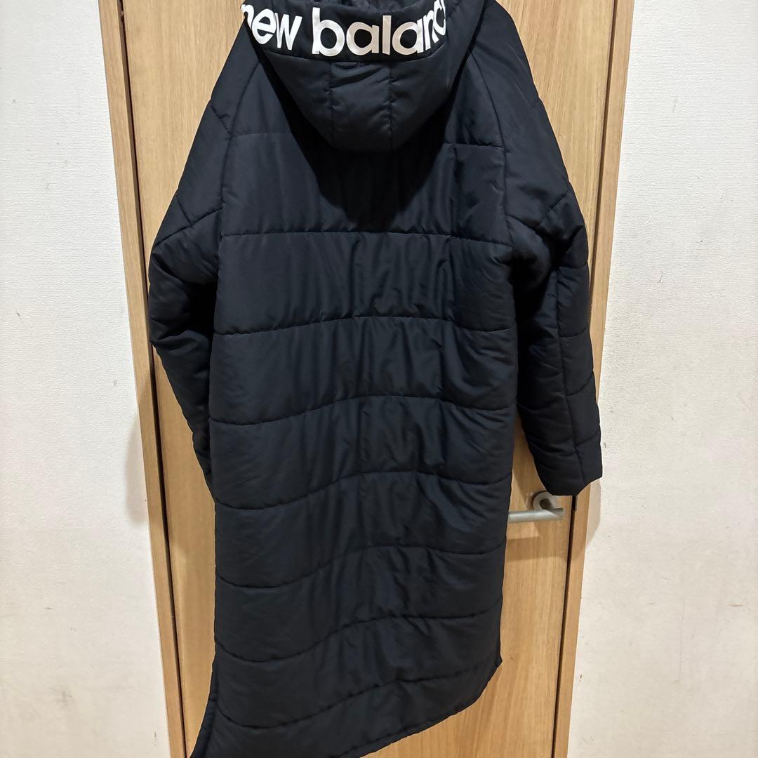 New Balance RUN フード付きベンチコート