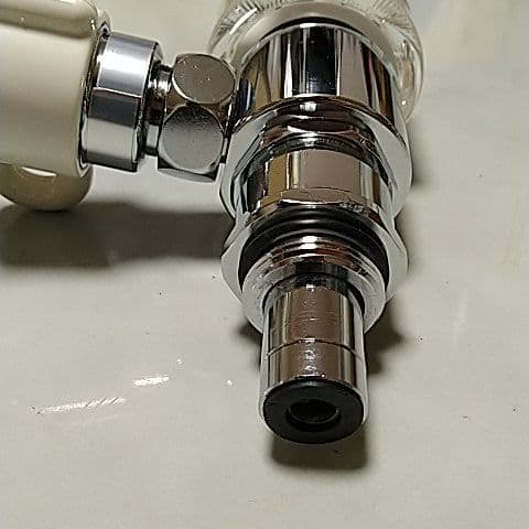 新品 TOTO EDUB300E5R（R）分岐金具（2ハンドル・単水栓用）