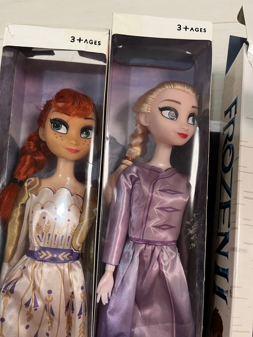 中古　ディズニーアナと雪の女王 II ドールセット 4体　オラフつき