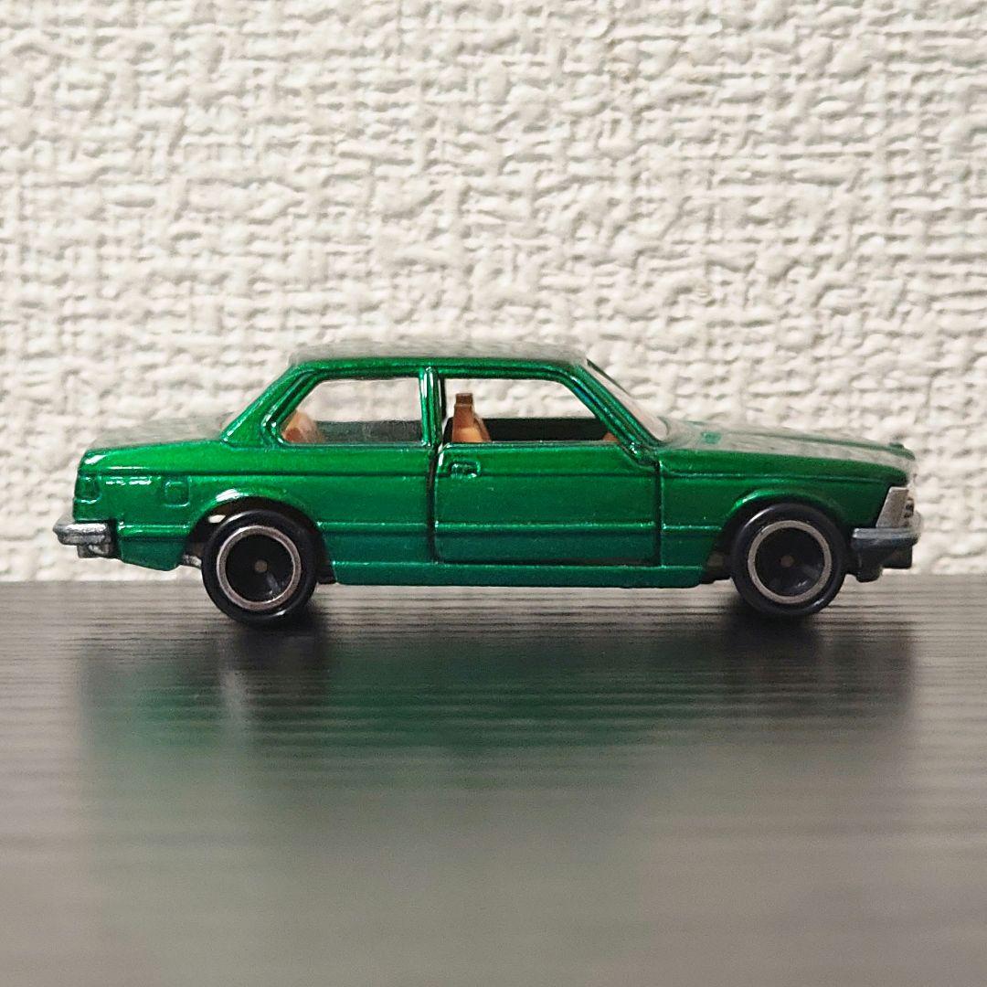 TOMICA　トミカ　　320i　緑色　箱付き