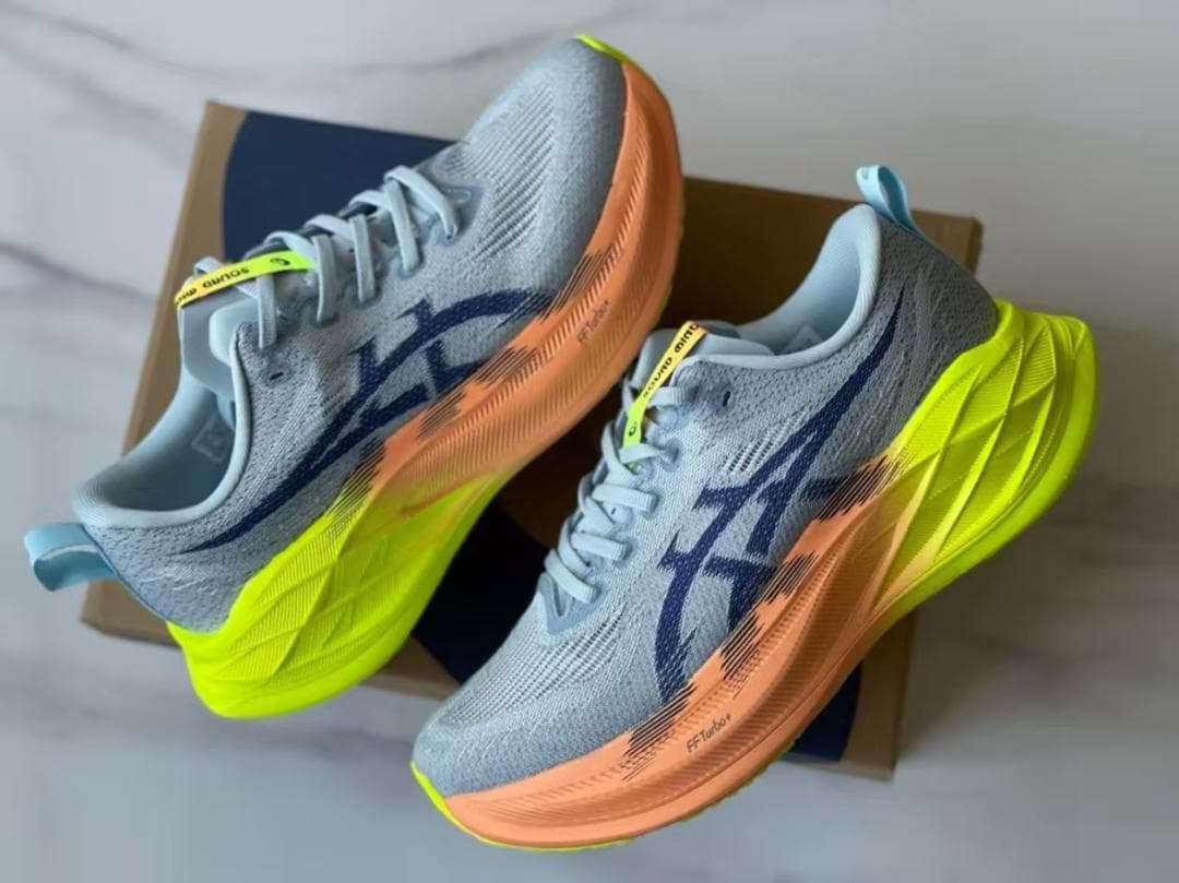 ウォーキング・ランニングウェア Asics superblast 2 28cm