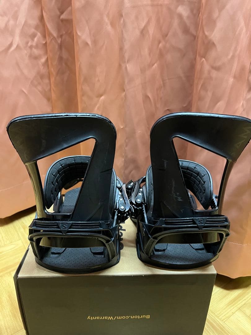 サロモン SALOMON HOLOGRAM ホログラム スノーボードビンディング