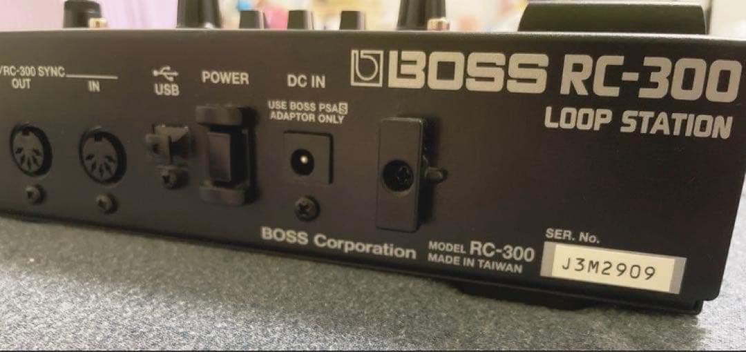 BOSS RC-300 ループステーション