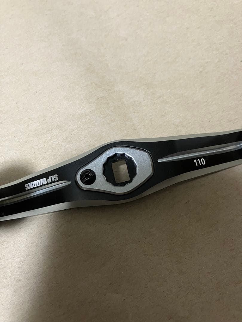 ダイワ　SLPワークス パワースクエアコルクノブ＆110mm クランクハンドル