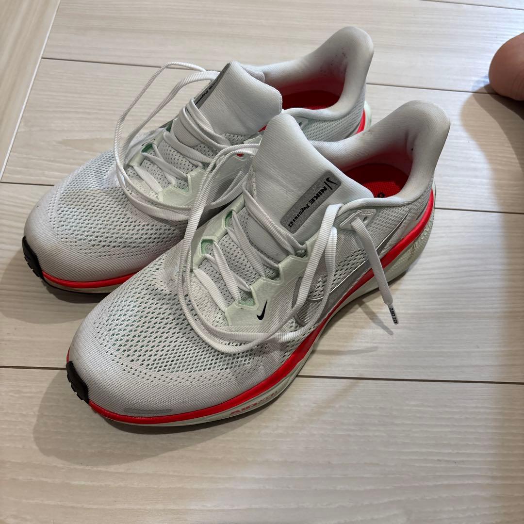 Nike ランニングシューズ ホワイト/レッド Air zoomペガサス41