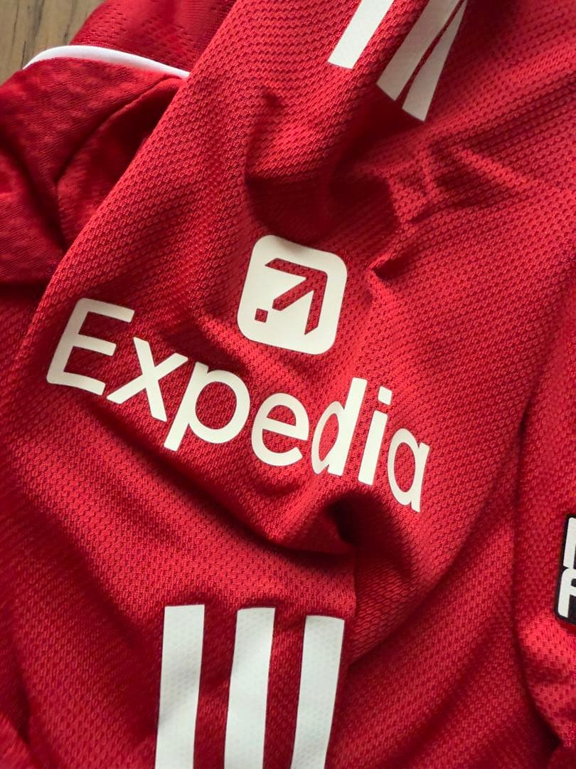 Liverpool FC オーセンティックユニフォーム　長袖　正規品未使用