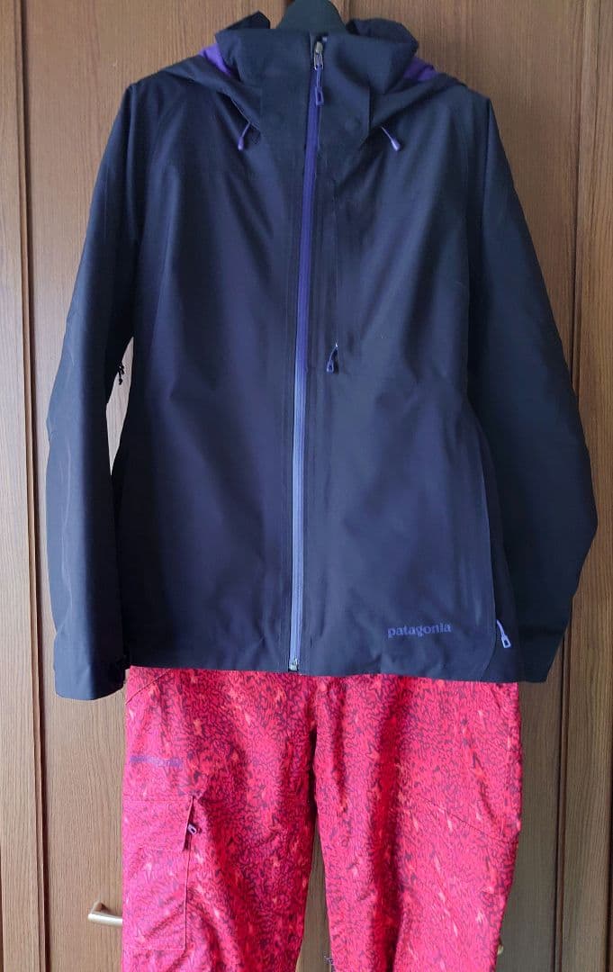 patagonia フード付きジャケットとスノーボードパンツセット
