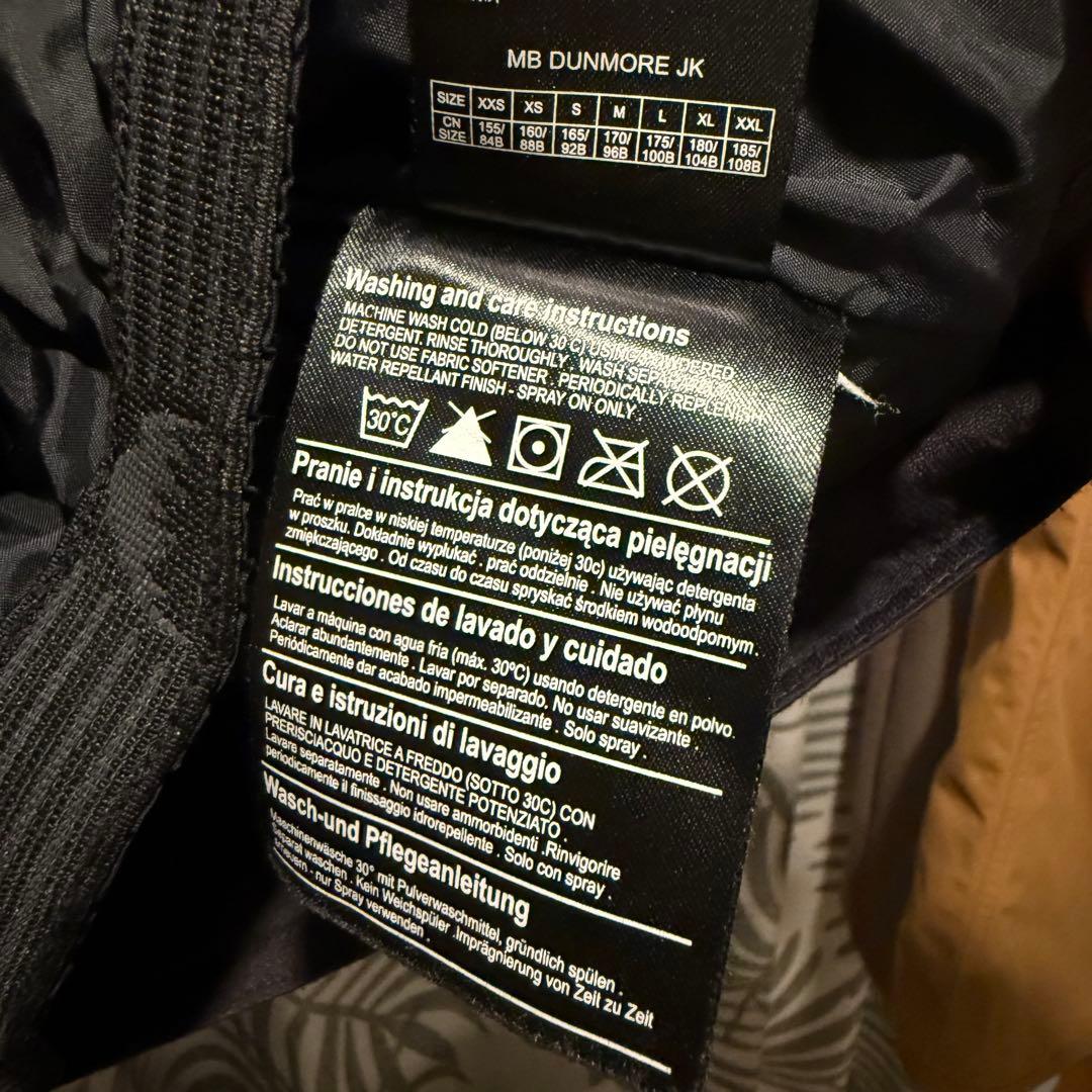 BURTON　スノーボードウェア　Mサイズ