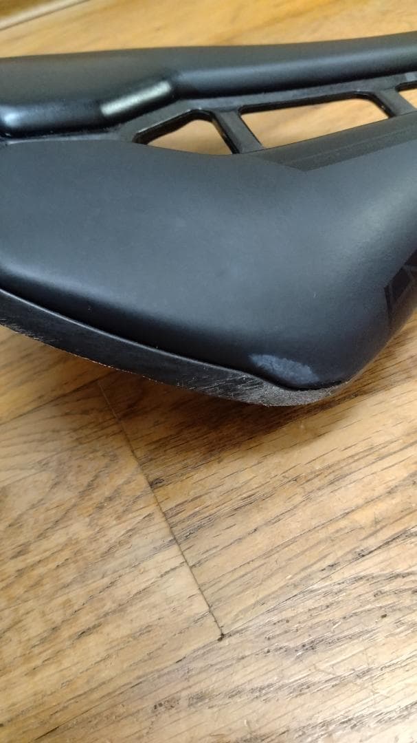 PRO(プロ) STEALTH PERFORMANCE サドル 142mm