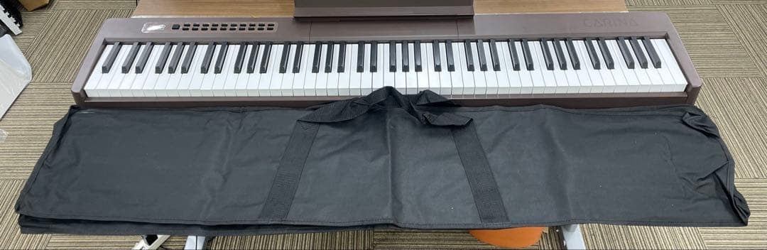 電子ピアノ　88鍵盤　充電タイプ　スリム軽量 マホガニー