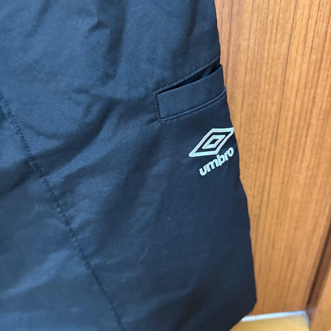 umbro 膝下ズボン