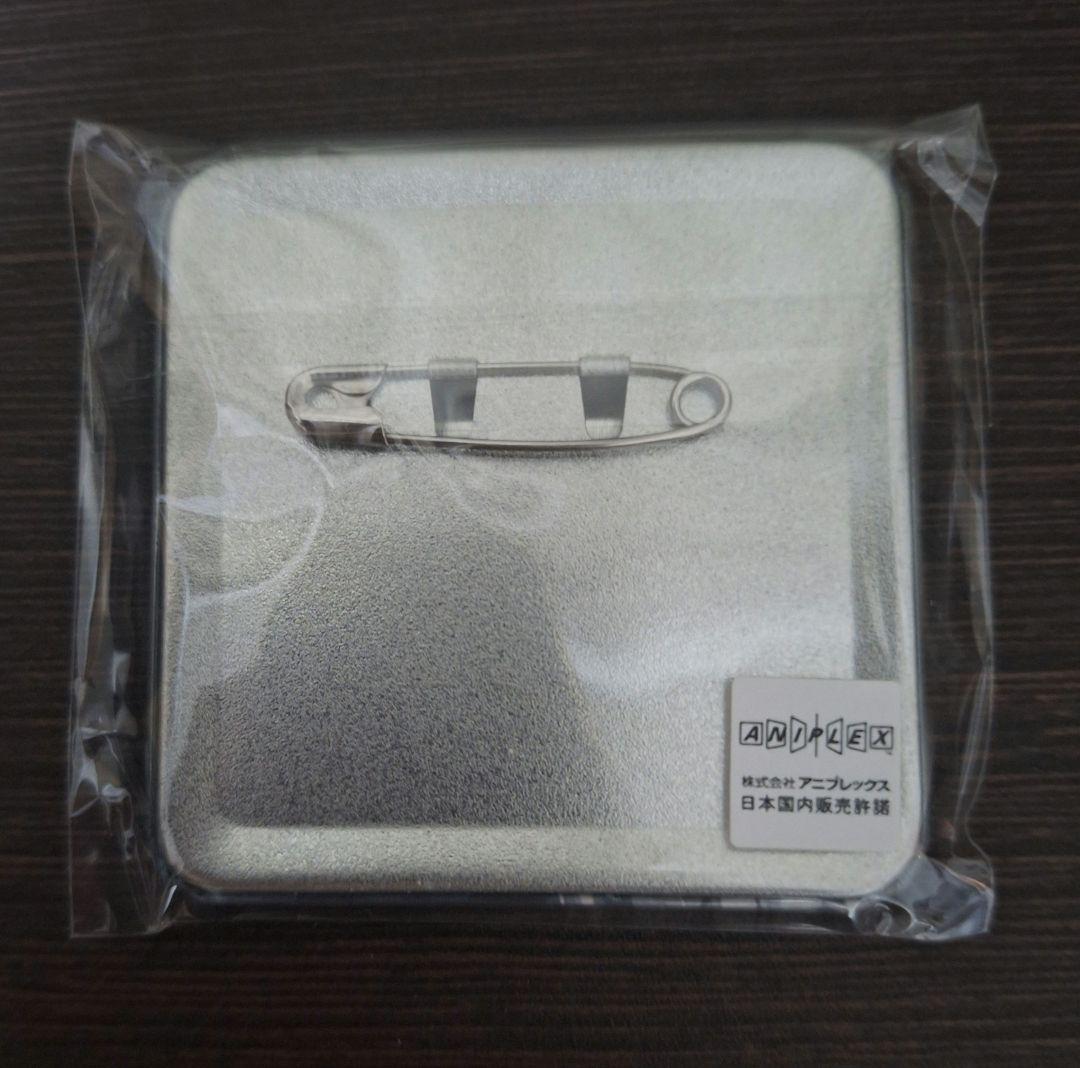 【鬼滅の刃】モクテルバー　コレクションロト第１弾　グリッター缶バッジ／冨岡義勇