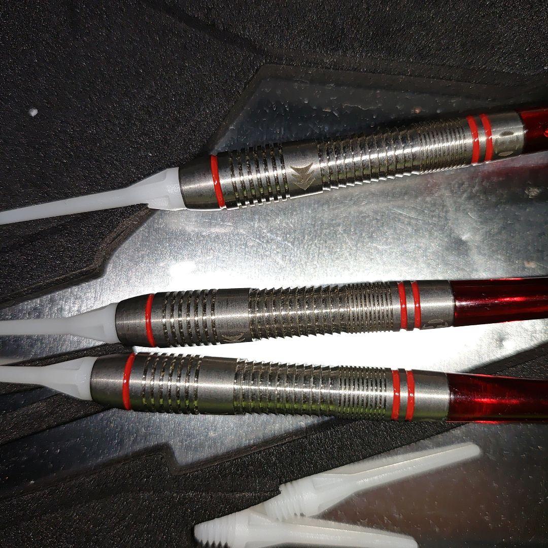 ダーツボードとダーツ１式（Harrows）セット