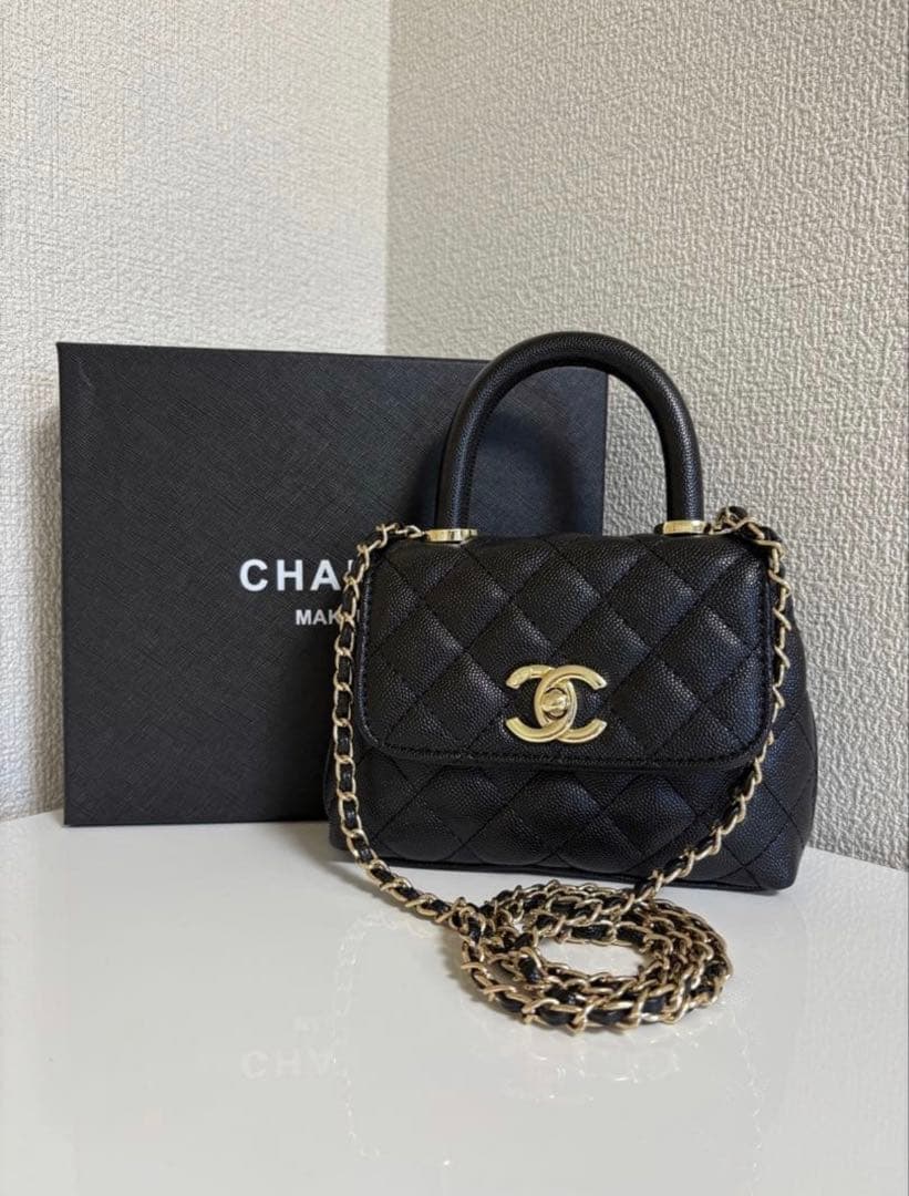 CHANEL ノベルティ キルティングチェーンバッグ