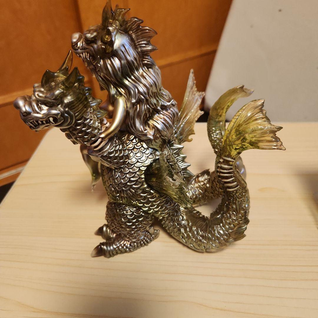怪獣女王　DRAGORA　ソフビ　2種類セット