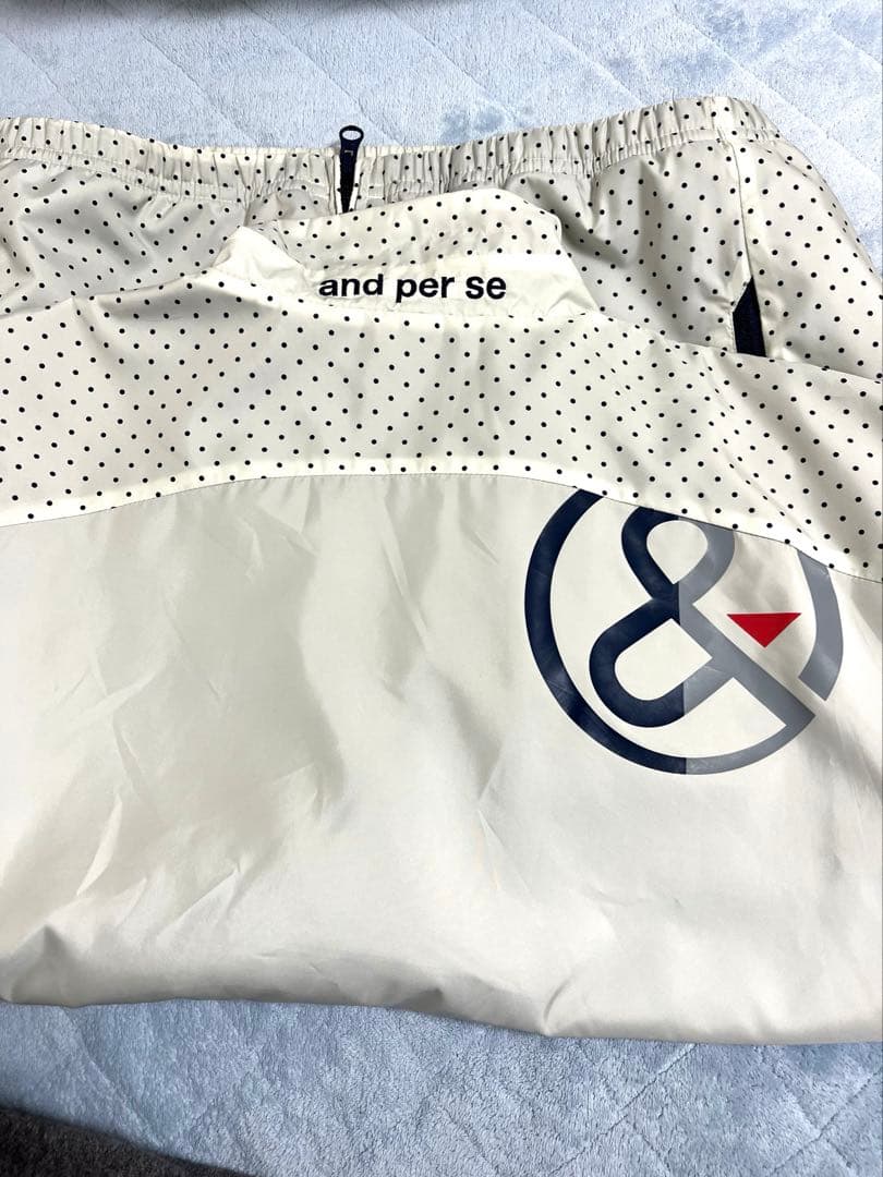 and per se ジャケット