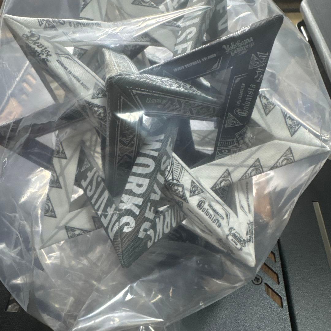 デバニスタ　星型紙製装飾品セット 黒白デザイン
