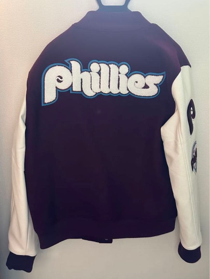 フィリーズ　スタジャン　MLB フルジップアウター