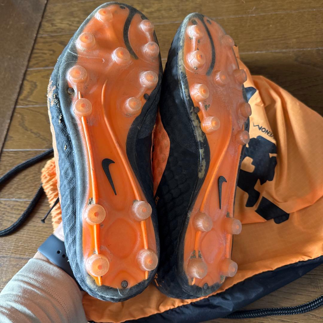 ナイキ　NIKE ハイパーヴェノム ファントム HG-E　サッカースパイク