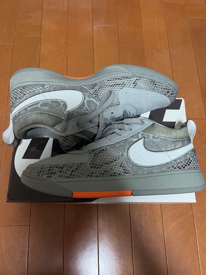 ヘ*タ様 NIKE BOOK1 Hike 美品
