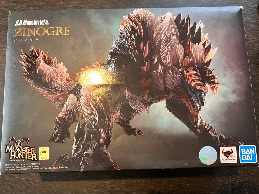 ラ*イ様 S.H.MonsterArts ジンオウガ 可動フィギュア