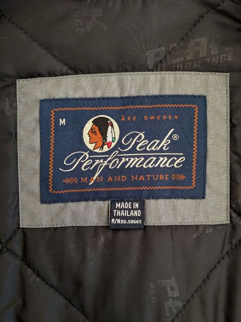 Peak Performance　スノージャケット Ｍサイズ
