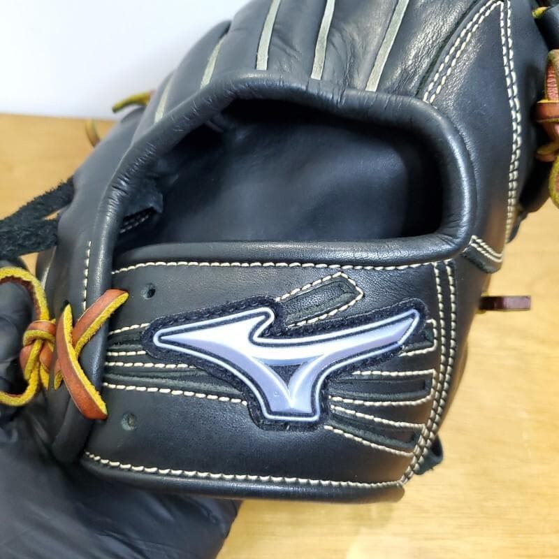 ミズノ MIZUNO 坂本勇人モデル 良品 内野用 軟式グローブ
