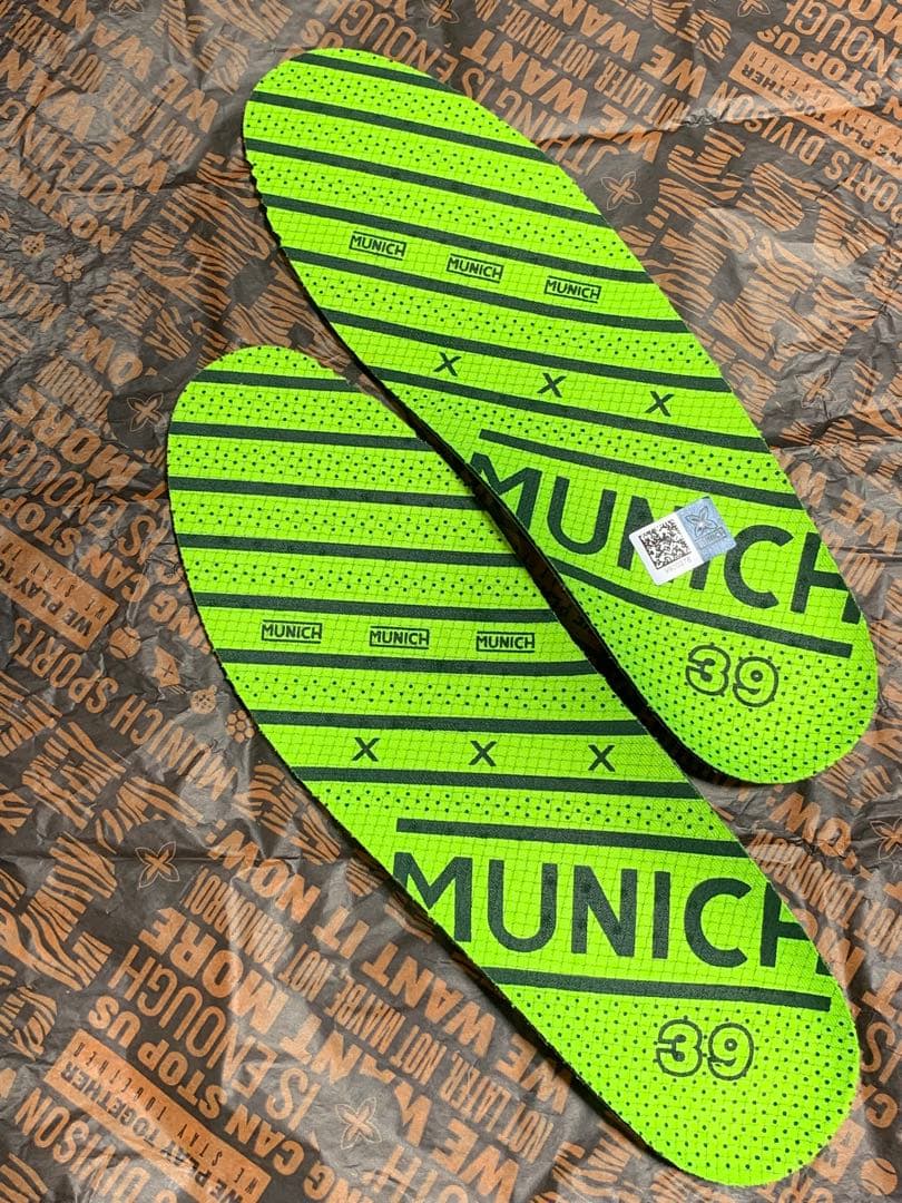 MUNICH continental ホワイト/ブラック EU39 25.5cm