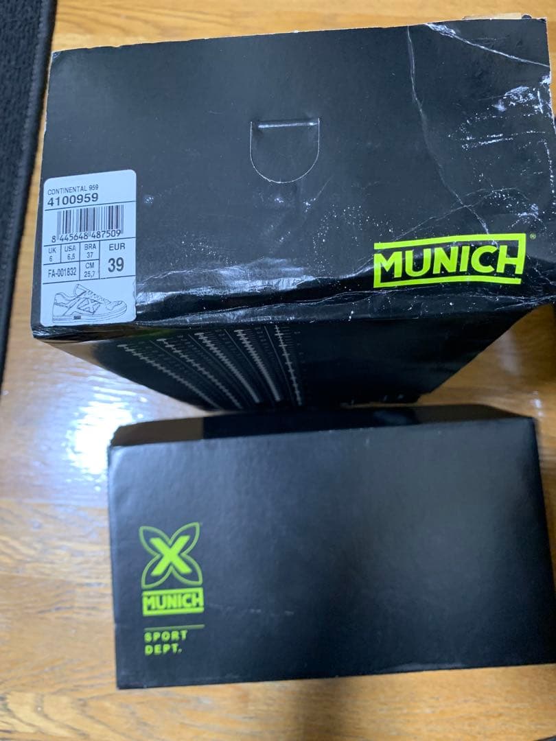 MUNICH continental ホワイト/ブラック EU39 25.5cm