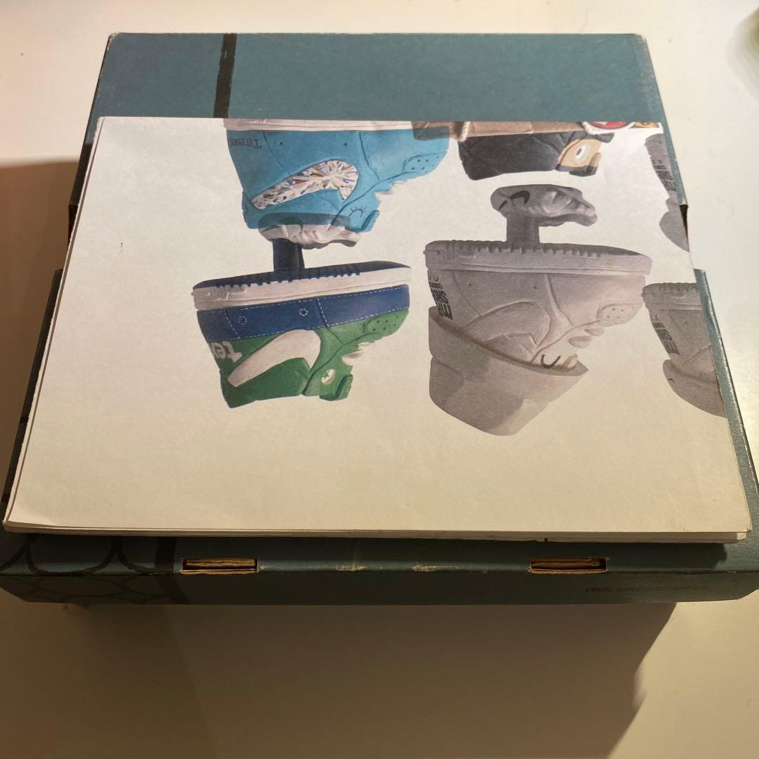 スポーツ Nike Mr. Shoe Story