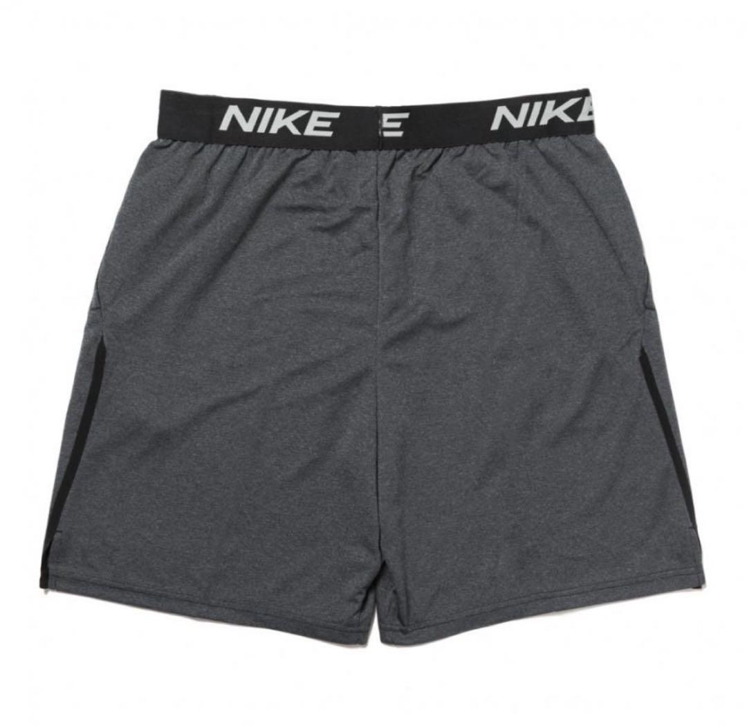 NIKE ナイキ　ニューヨーク・ヤンキース　ハーフパンツ　グレー Lサイズ