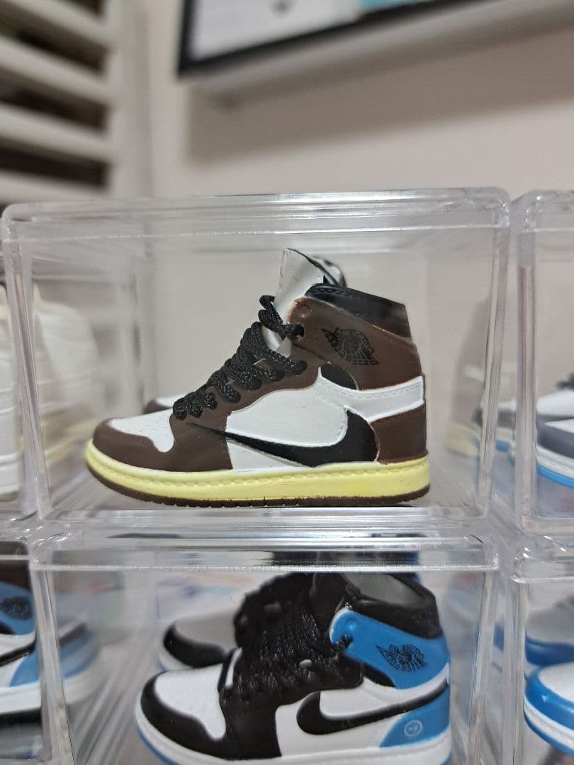 Nike Air Jordan 1 ミニフィギュア 24個セット