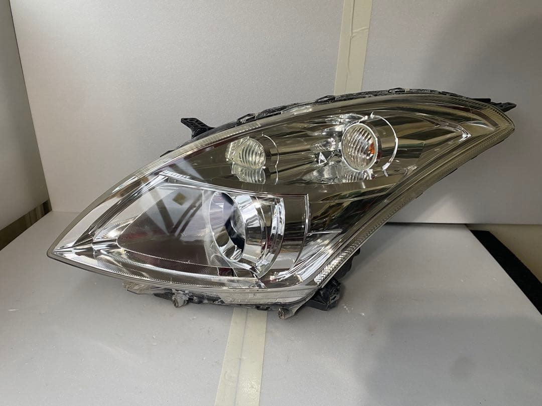 スイフト ZC72S ZC32S 純正HIDヘッドライト左右 美品