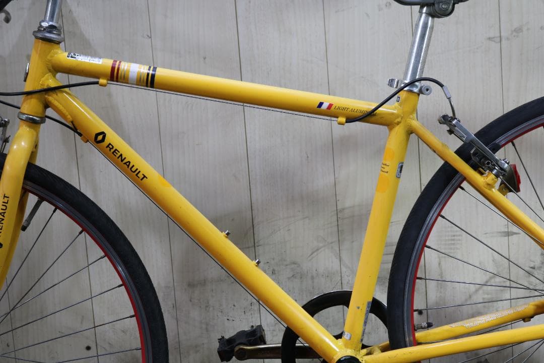 ルノー（RENAULT）700C シマノ6速 アルミ 440mm YELLOW