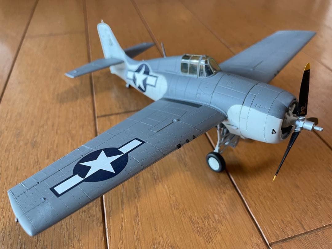 タミヤ1/48 F4Fワイルドキャット アメリカ海軍戦闘機 プラモデル完成品