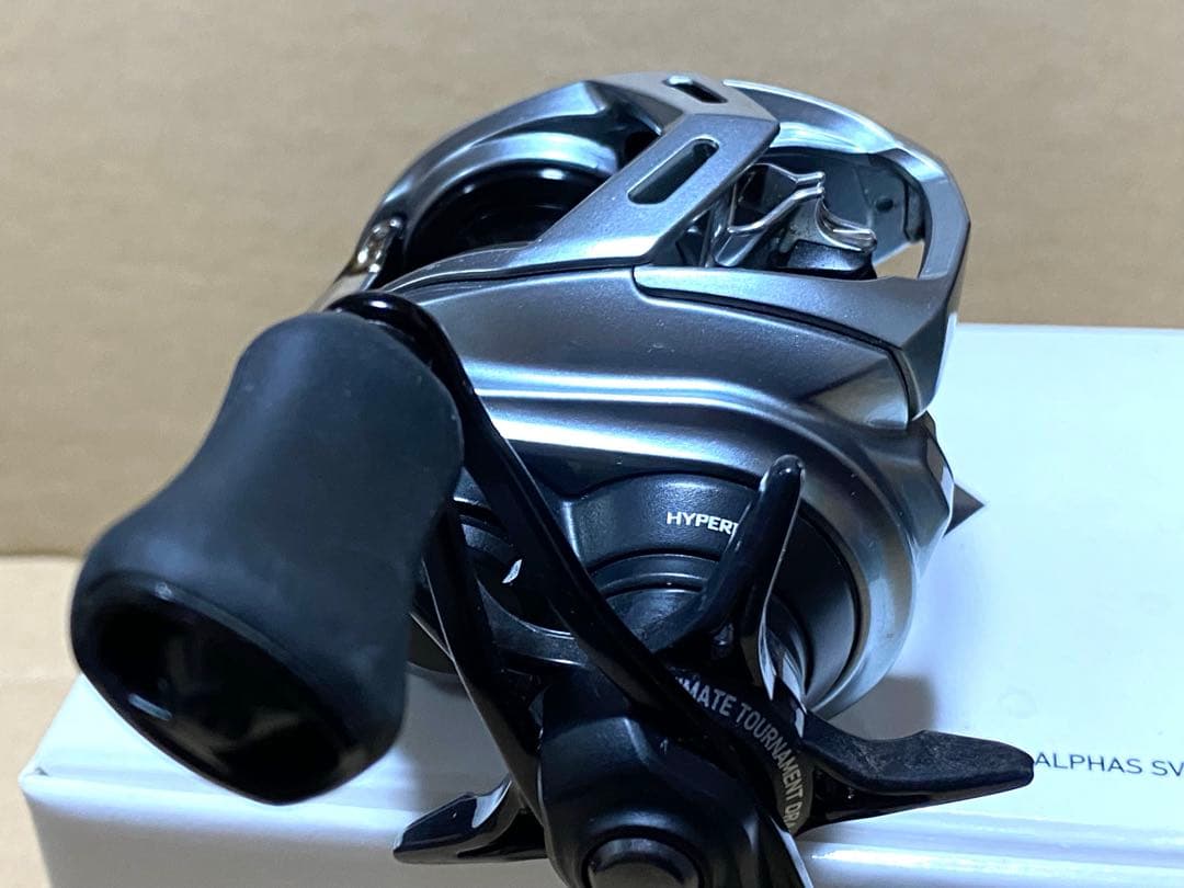 最終値下げ‼️美品‼️機関良好‼️ダイワ21アルファス SVTW800XH 右ハンドル