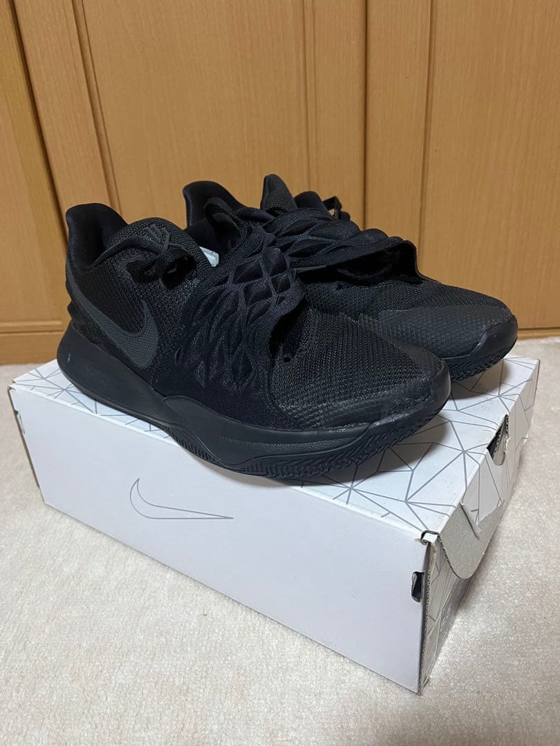 ナイキ NIKE カイリー ロー 1 Kyrie Low 1 ブラック 26.5