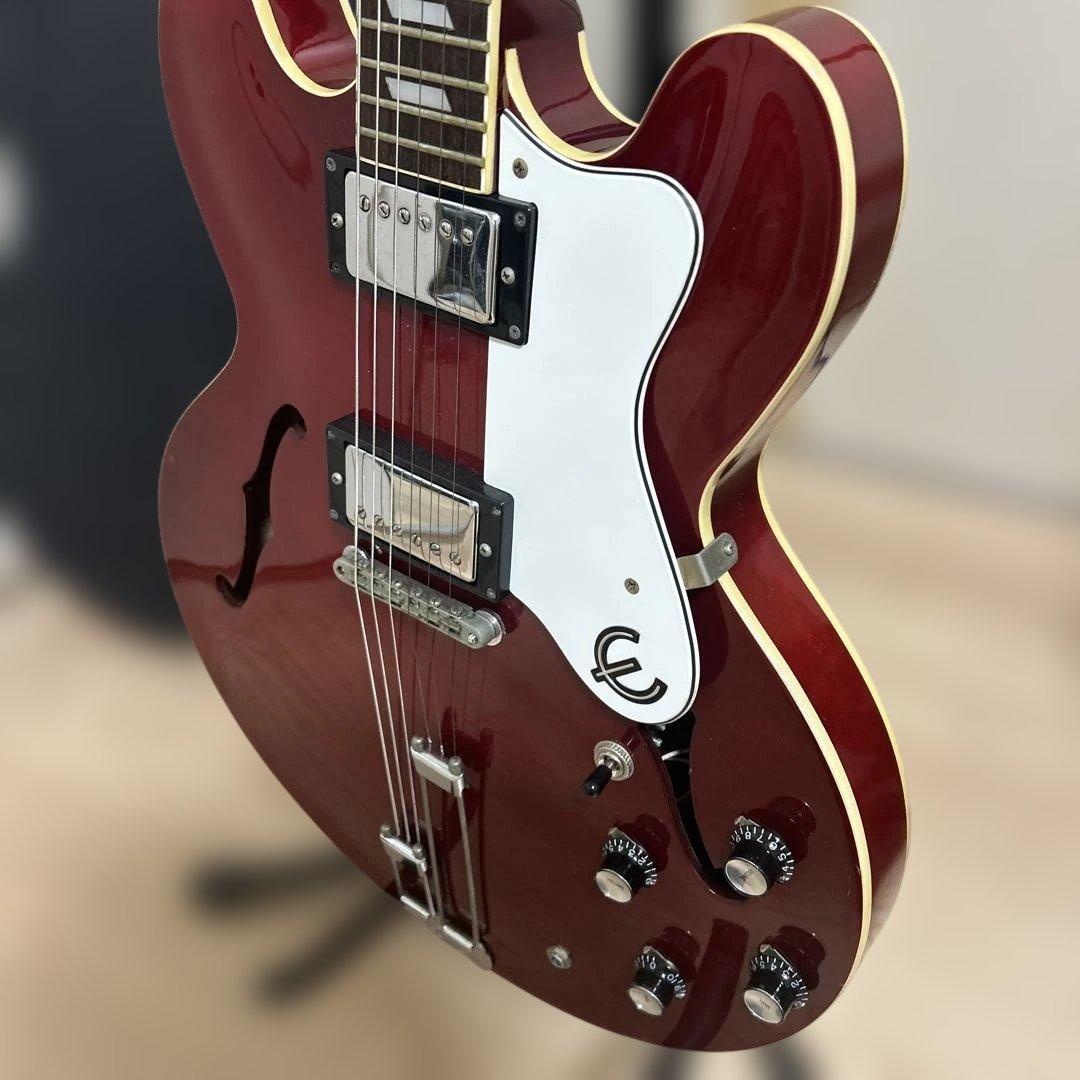 Epiphone Noel Gallagher Riviera ノエル