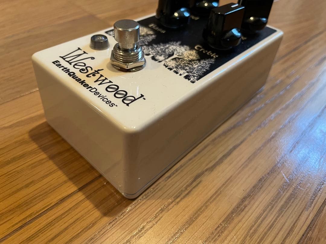 Earthquaker Devices Westwood 限定カラー