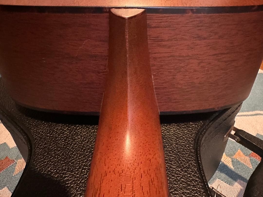 Martin D1 アコースティックギター、純正ハードケース付　出品取り止めあり