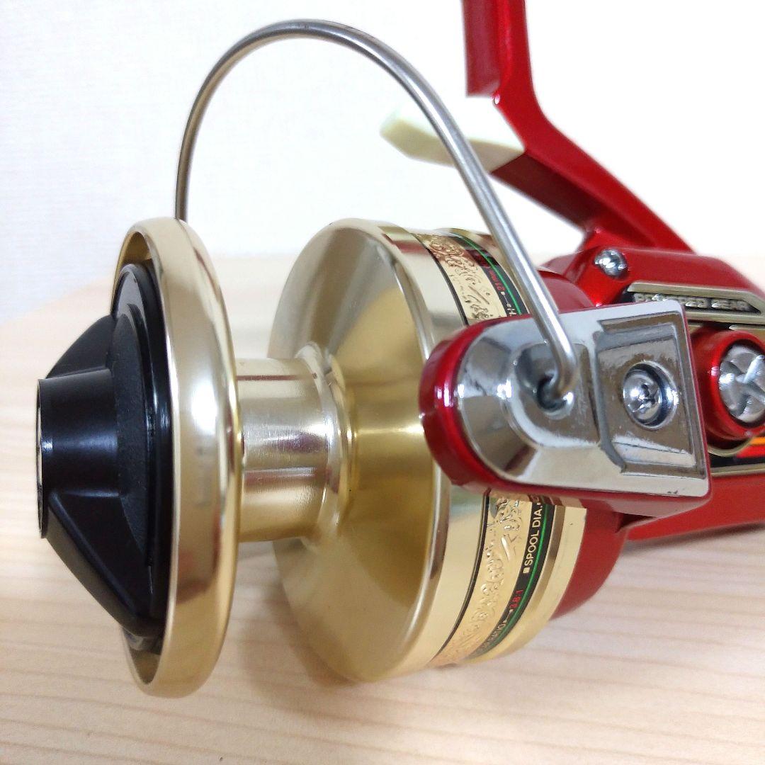 シマノ　ミグ3000　中型スピニングリール