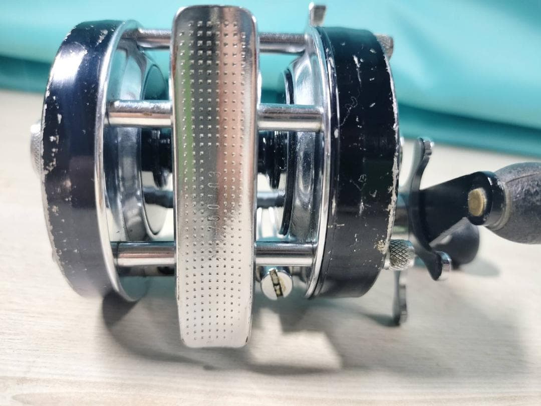 アブガルシア　アンバサダー5000c　ビンテージ　リール abu 黒