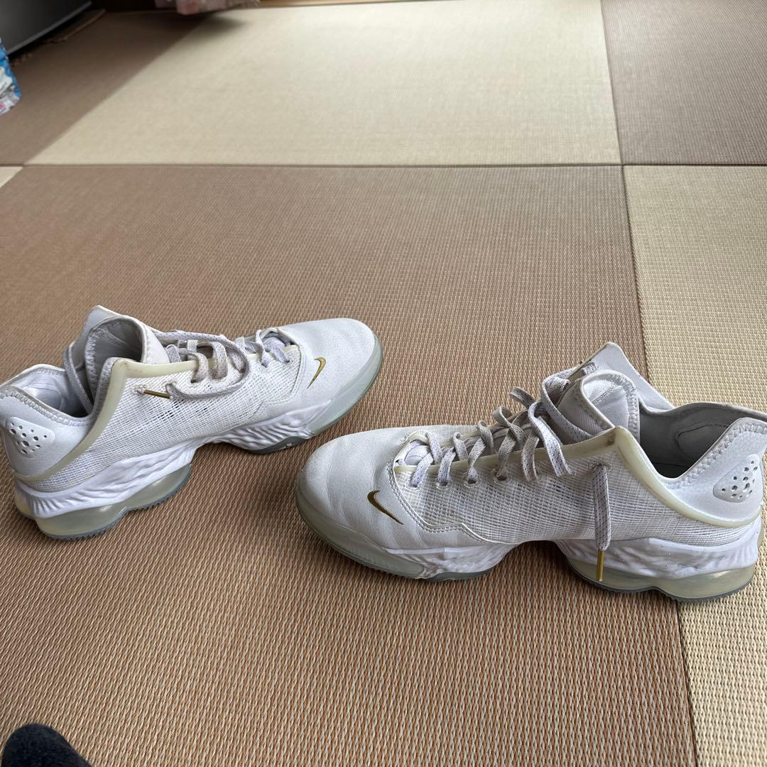 Nike バスケットボールシューズ ホワイト