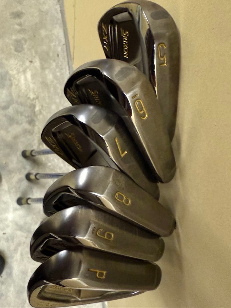 Srixon ZXi7 design tuning 限定シャフトアイアンセット