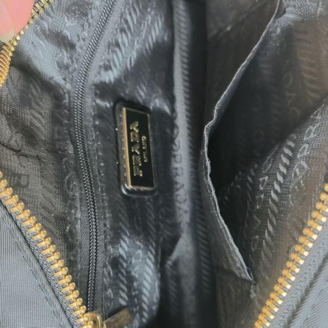 PRADA ノベルティ ブラック ショルダーバック ナイロン p1d