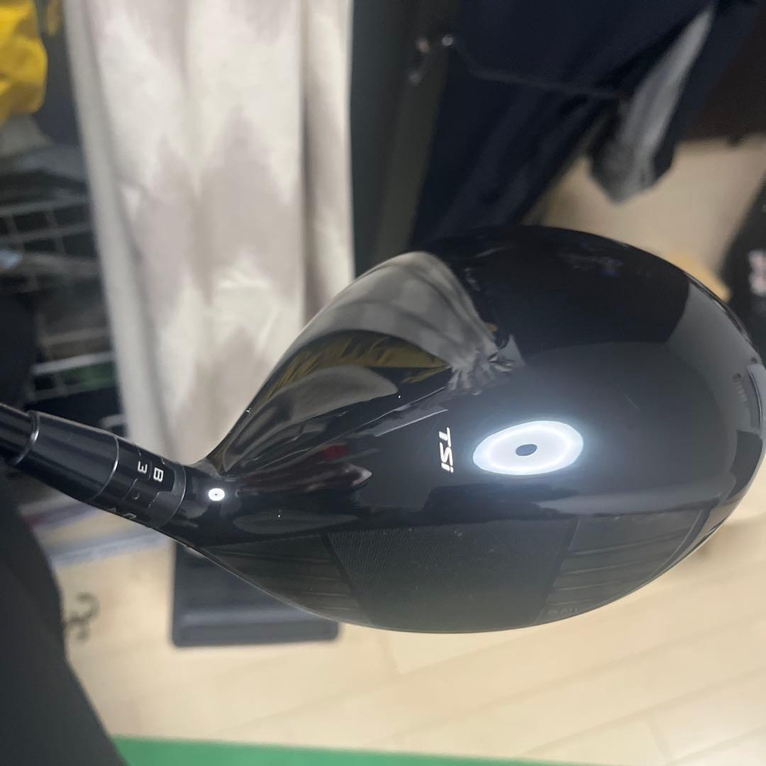 Titleist TSi3 ドライバー ベンタスブラック6S レフティ