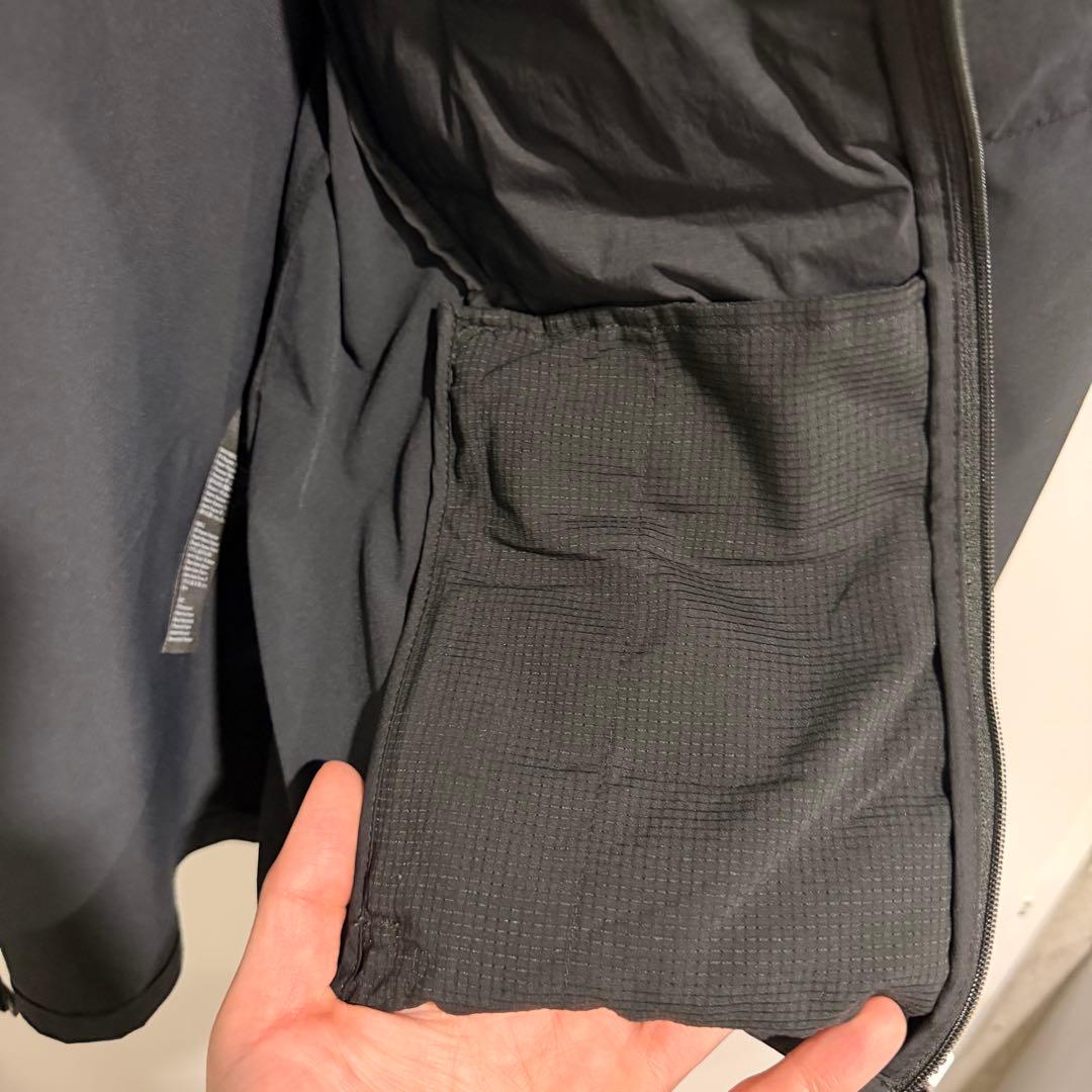 On Climate Jacket Mサイズ 黒